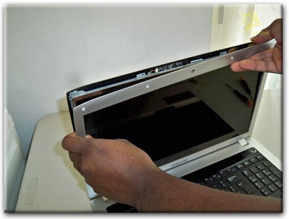 Замена экрана ноутбука Samsung в Бобруйске